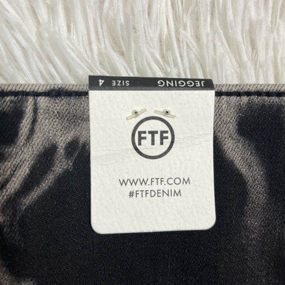 FASHION TO FIGURE Tie Dye High-Rise Jeggings Leggings Pants Black White Size 4X - Picture 11 of 12